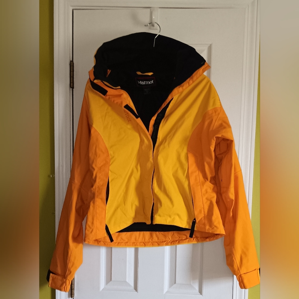 Womens Marmot gortex jacket sz L
